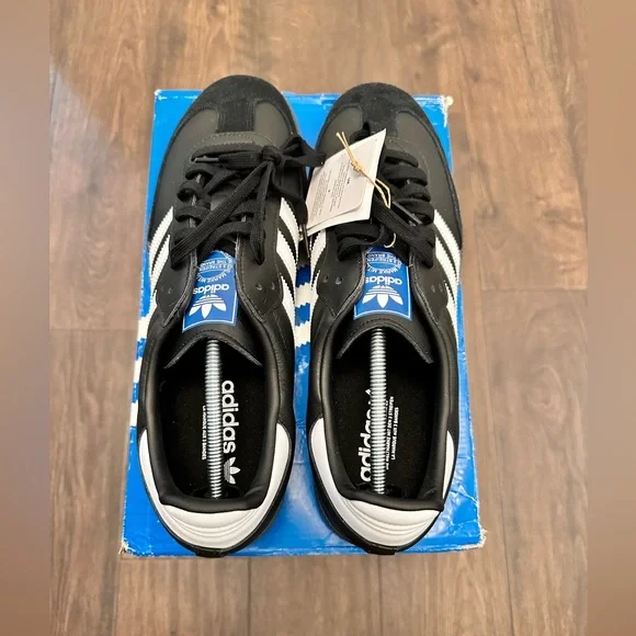 Adidas Men’s SAMBA OG Black White Stripes Sneakers, Size 13.5 - B75807